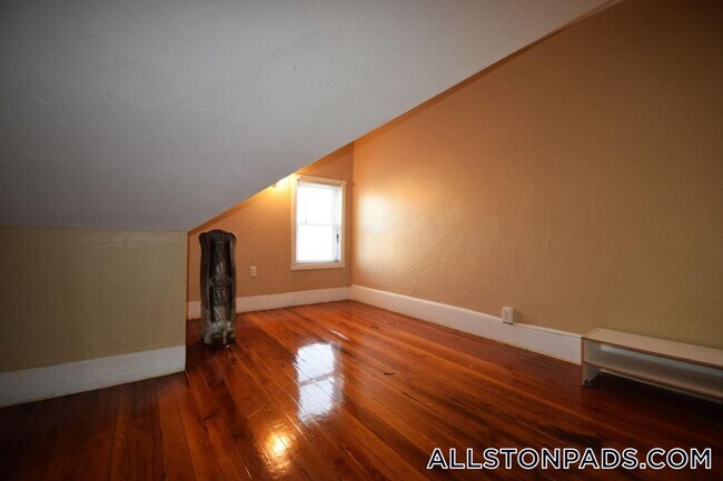 Photo - 6 Haskell St