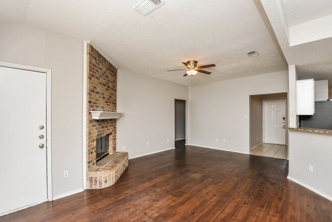 Photo - 1040 Glencrest Dr