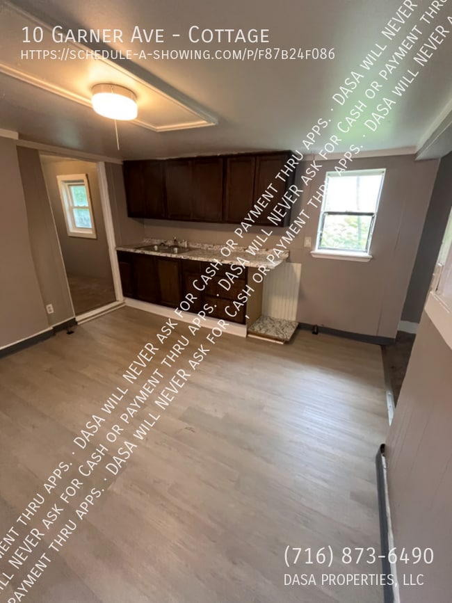 Photo - 10 Garner Ave Unit Cottage