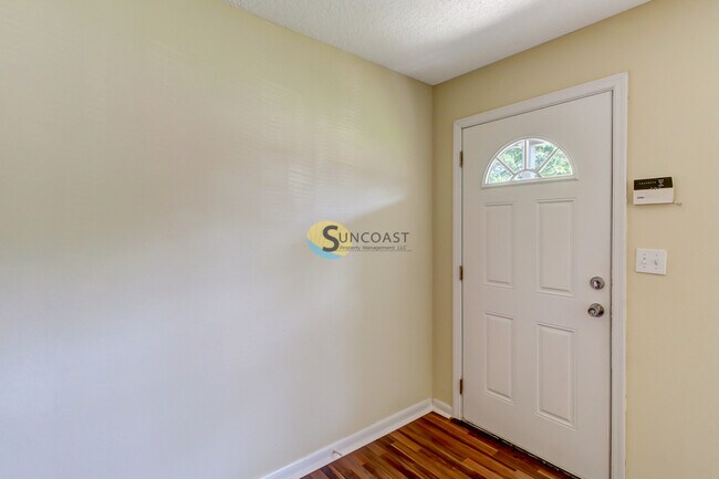 Photo - 7438 Jade Dr N