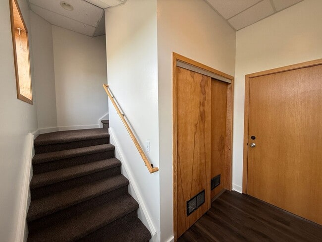 Photo - Spacious Newly Remodeled 2-Bedroom Upper Apartment in the Village of Grass Lake