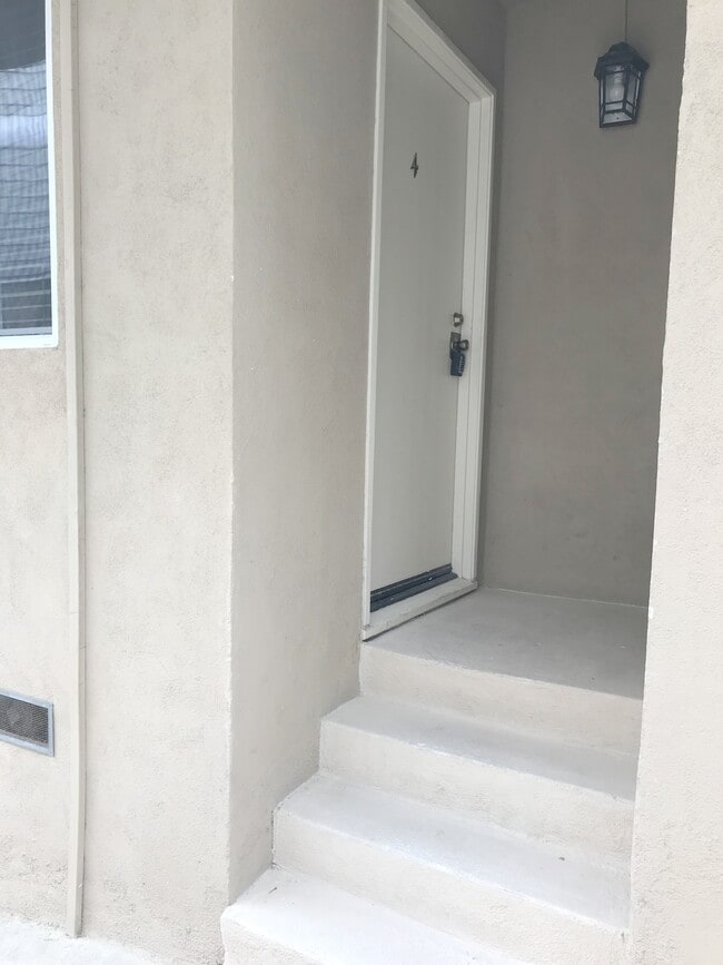 Photo - 1126 Cypress Ave Unidad 2