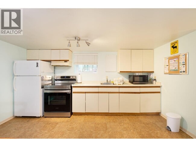 Photo - 8290 Montcalm St