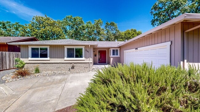 Photo - Rincon Valley Single Level, Landscaper Included!
