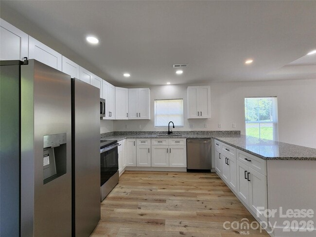 Photo - 1300 Rainbow Dr