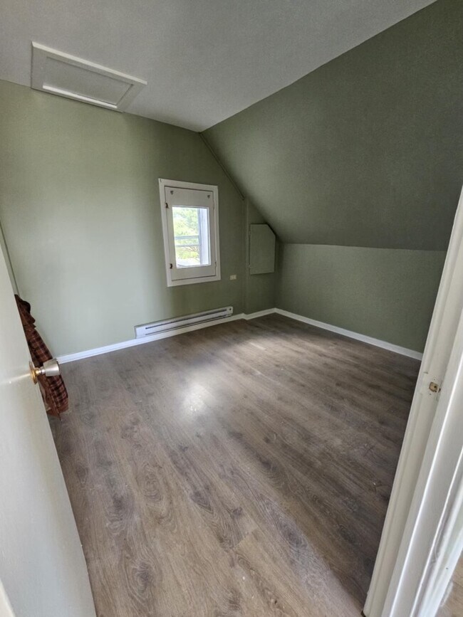 Photo - 1804 Chem. Saint-Ignace Station Unit 1