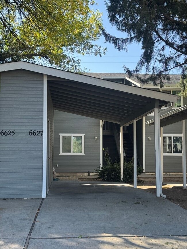 6625 W Douglas St Unit 6627