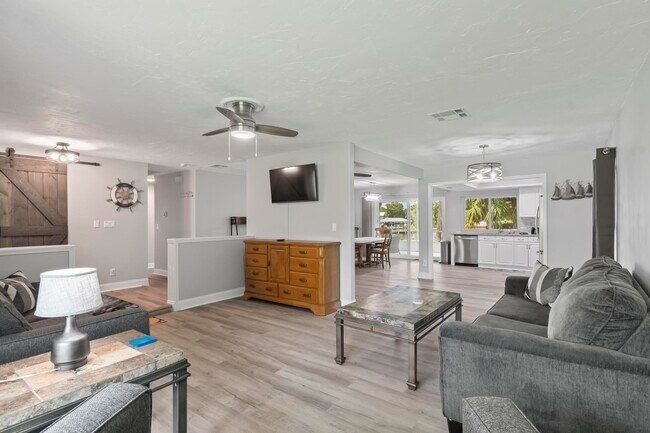 Photo - 9 Campbell Ct