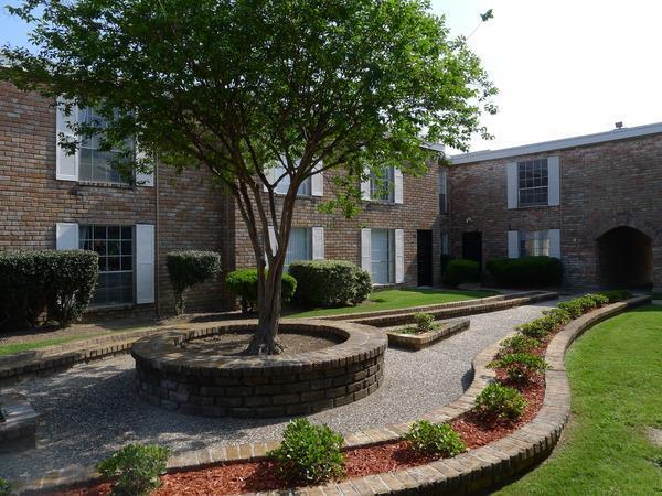 Photo - 777 Bateswood Dr Unit d1