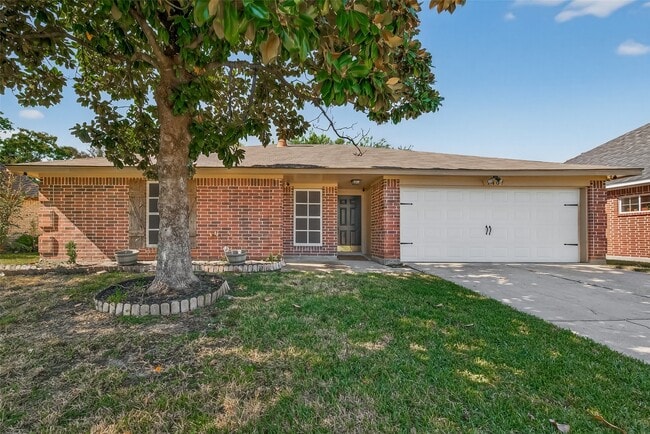 Photo - 1407 Somercotes Ln