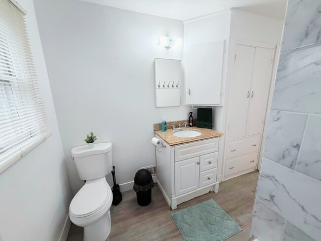 Photo - 1711 S 1300 E