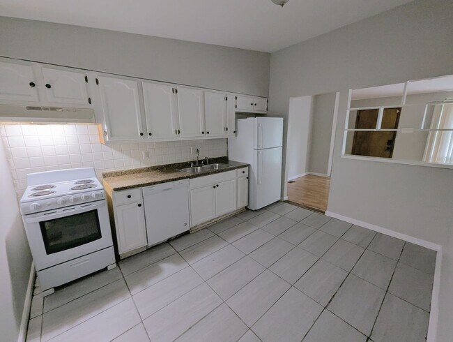 Photo - Spanish Lake Stunner