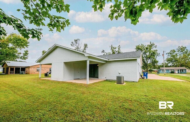 513 W Rose Ave