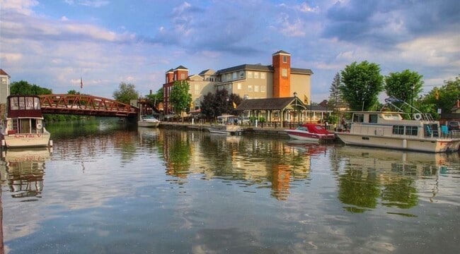 Photo - 18 Deland Park a