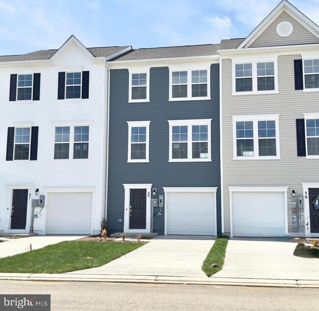 Photo - 35 Gray Silver Rd Townhome