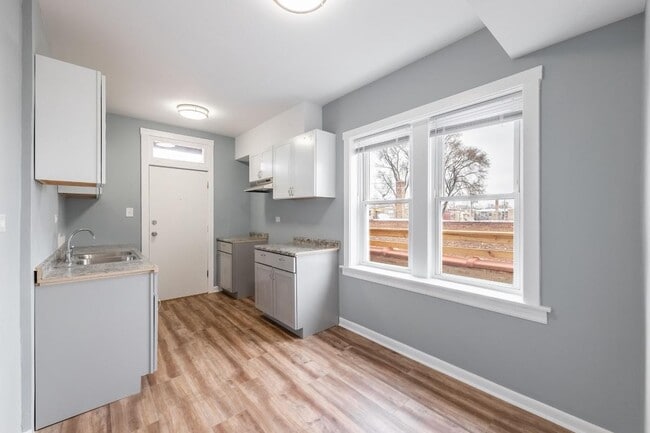 Photo - 8311 S Racine Ave