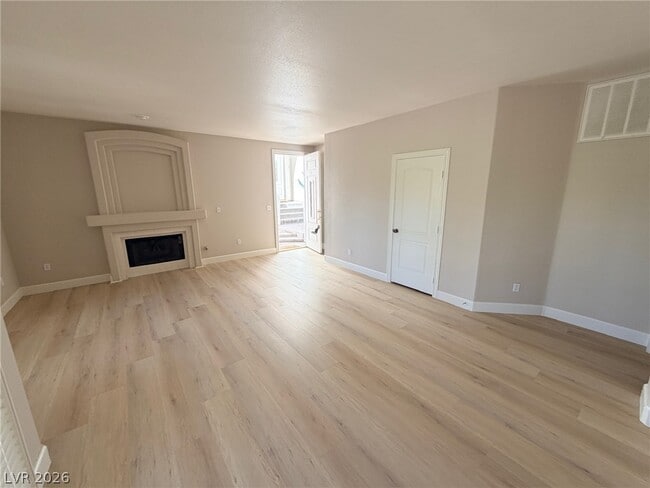 Photo - 7605 Rolling View Dr Unit 101