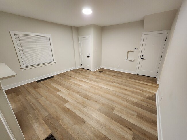 Photo - 29 W Patterson Ave Unit 25