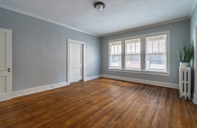 Photo - 343 N McLean Blvd