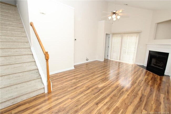 Photo - 421 Hamlet Park Dr