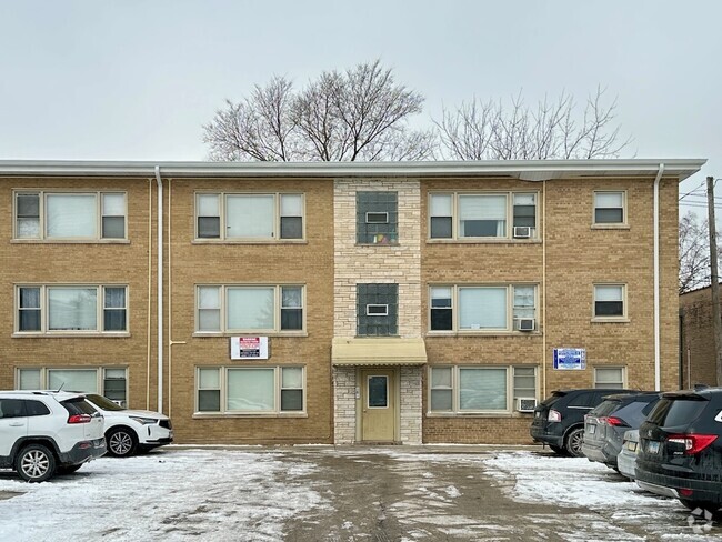 Building Photo - 7632.5 N Milwaukee Ave Unit A3 Rental