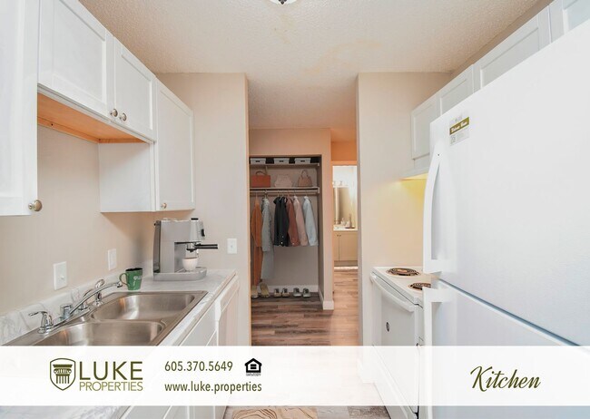 Photo - 405 S Sycamore Ave Unit 205