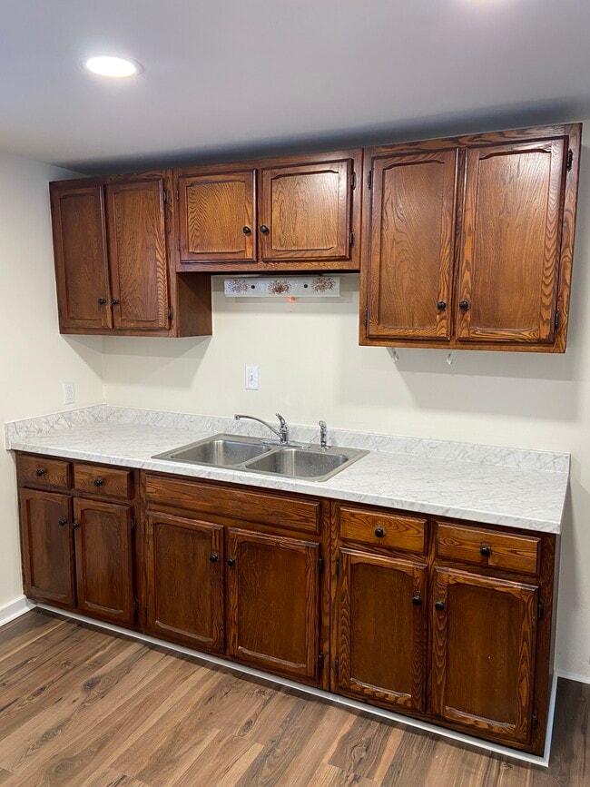 Photo - 1914 N Madison St