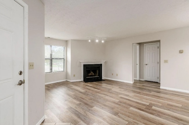 Photo - 5340 Darlington Rd