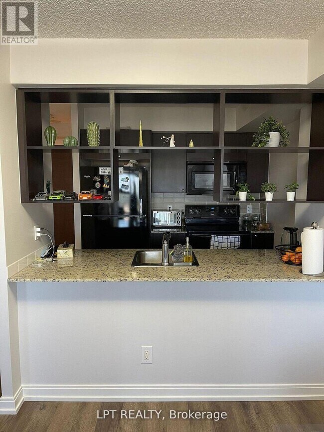 Photo - 181 Village Green Square Unit 812
