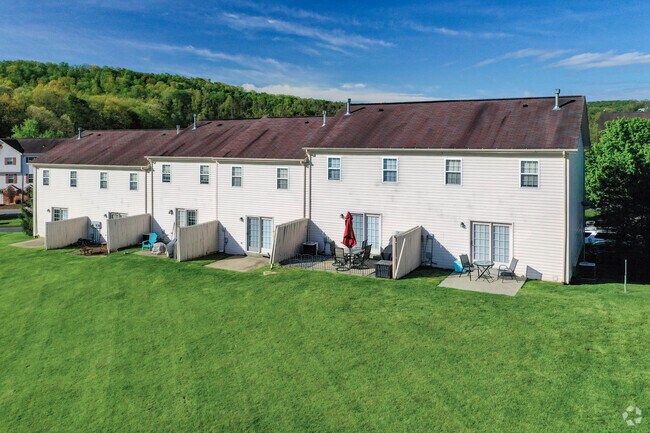 Timberbrook Court Townhouses Zelienople PA ForRent com Timberbrook Court Townhouses Zelienople PA ForRent com