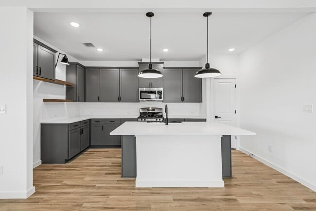 Photo - 121 Knight Byu Dr