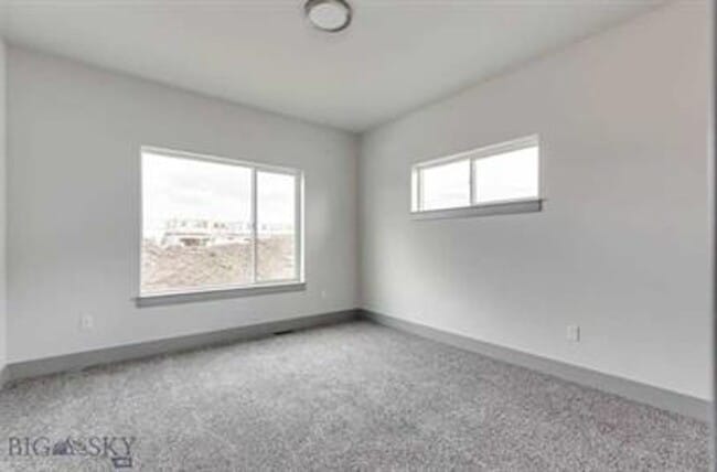 Building Photo - Beautiful Home in Belgrade's Henson Community