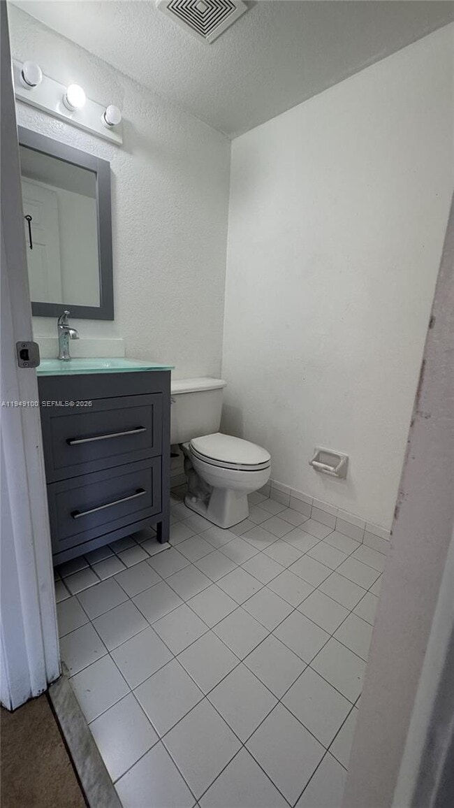 Photo - 915 SE 13th Rd