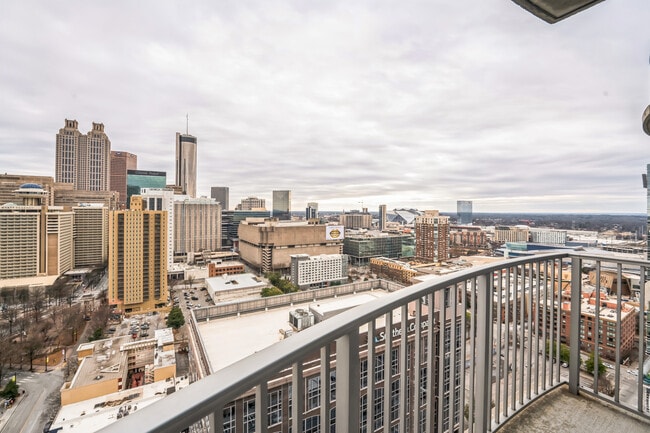 Photo - 400 W Peachtree St NW Unit #2810