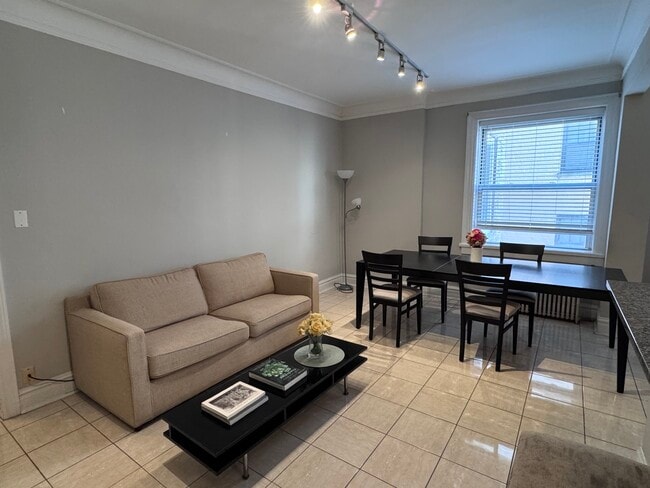 Photo - 1205 W Sherwin Ave Unit 507
