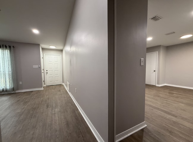 Photo - 1810 Valparaiso Blvd