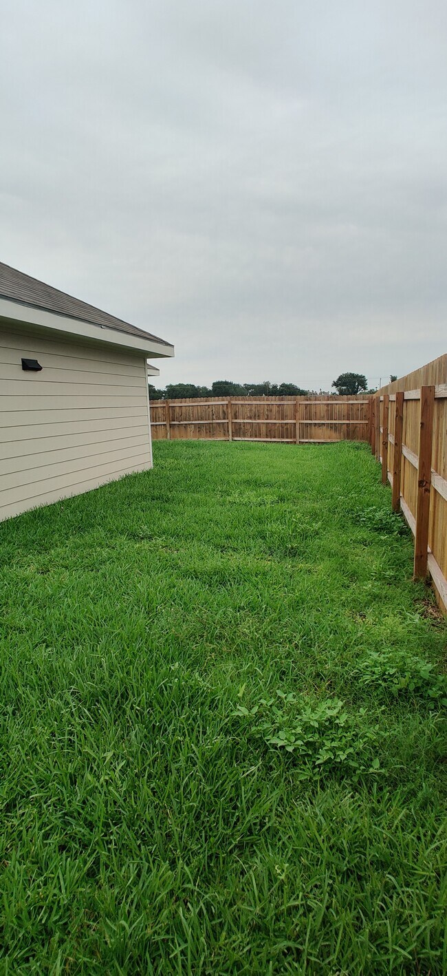 Photo - 3912 Zenaida Ave