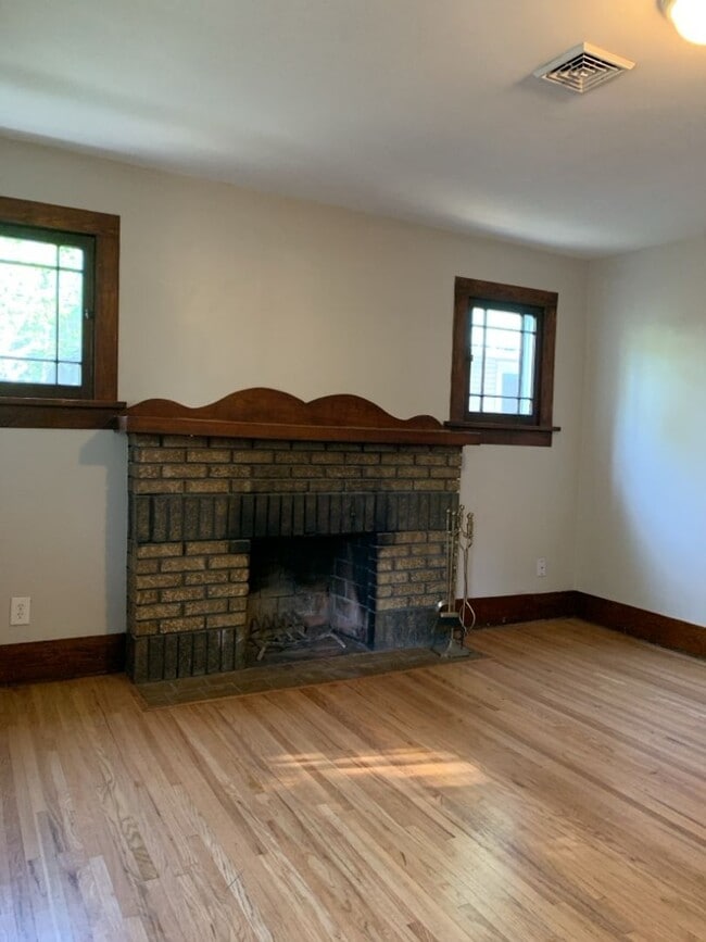Photo - STUDENTS WELCOME! Adorable Single-Family Home in Historic Old Town