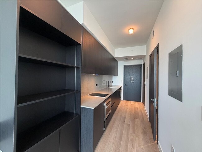 Building Photo - 20 NE 11th St Unit 2703B