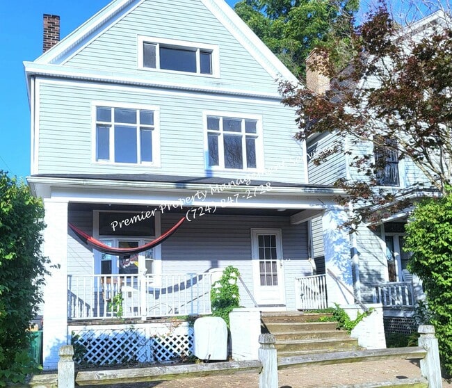 Building Photo - 709 Maplewood Ave Unit 2 Rental