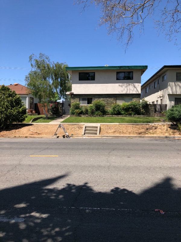 2253 2nd Ave