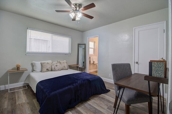 Photo - Huntington Apartments