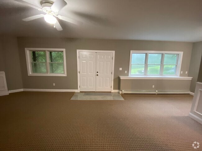 Building Photo - 26 Dorothy Dr Unit The Nest at Pine Bush Rental
