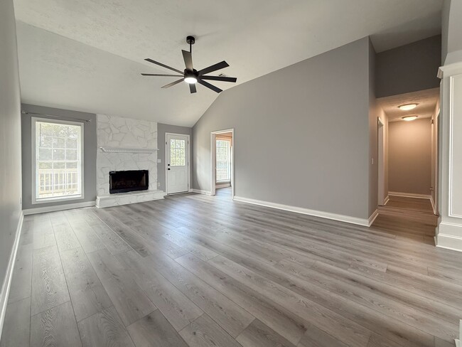 Photo - 2018 Tranquil Ln