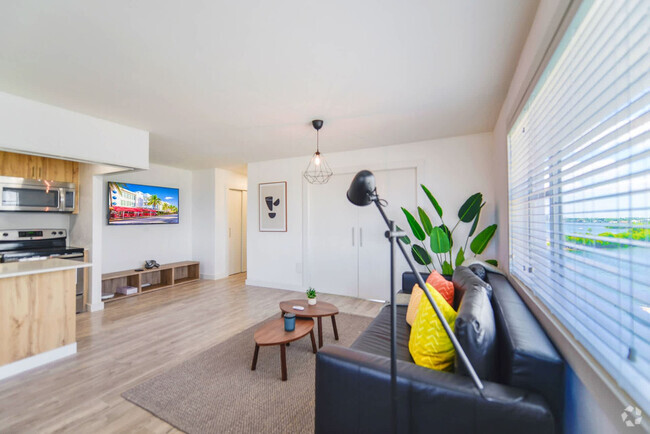 Building Photo - 7904 West Dr Unit FL5-ID1022320P Rental