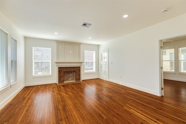 Photo - 2512 Avenue K