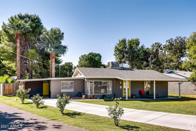 Building Photo - 1049 E Colter St Rental