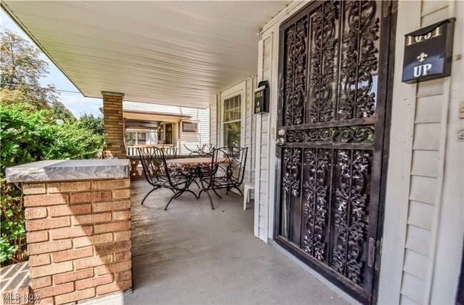 Photo - 1051 E 171st St