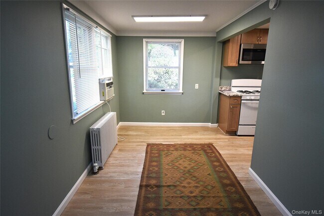 Photo - 70 N Woodhull Rd