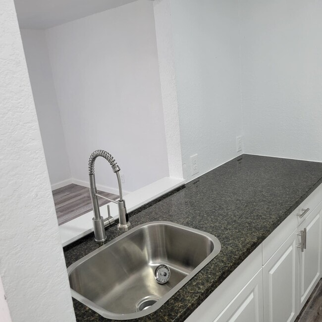 Photo - 4525 Weaver Rd